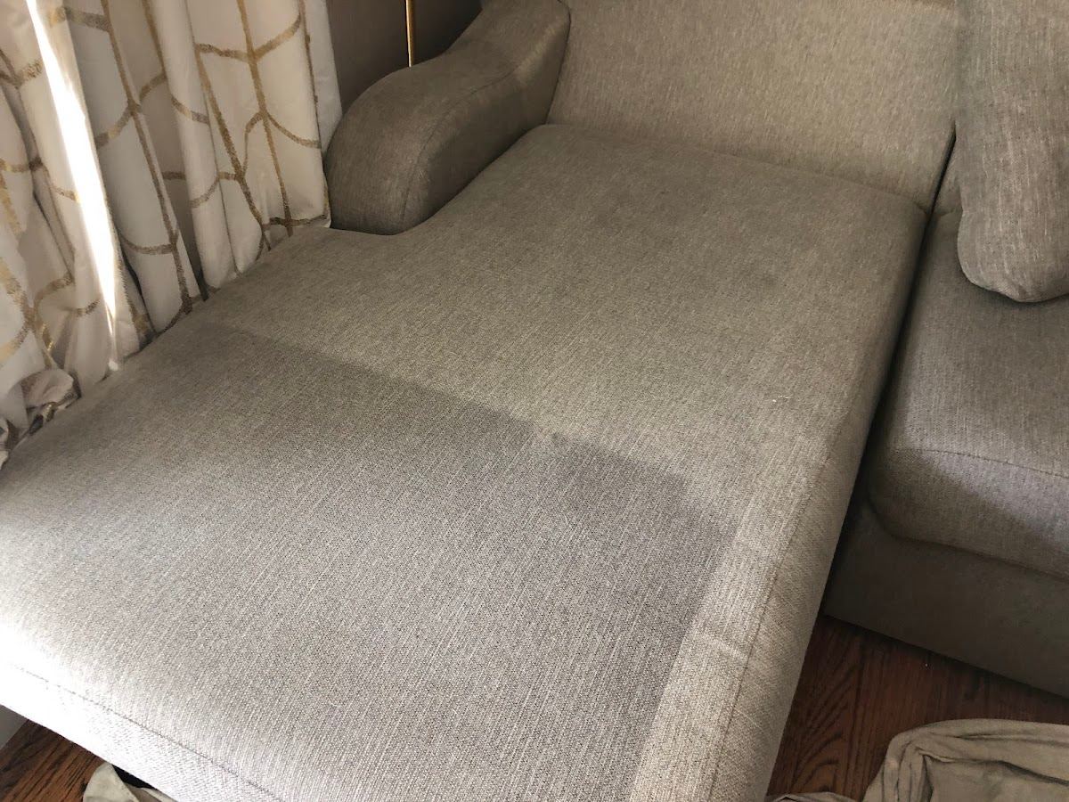 Couch cleaning result in a Dallas home